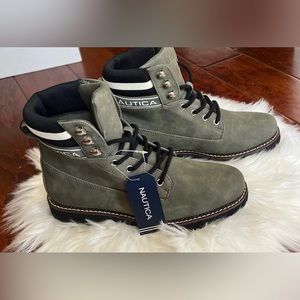 Nautica Women's Hiking Winter Boot Explorer Dress Ankle Bootie Size 7.5